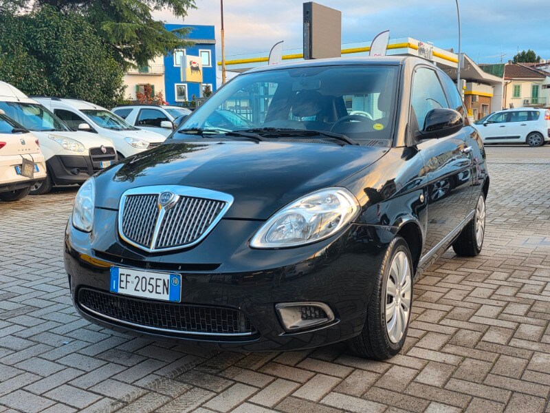 Foto LANCIA Ypsilon 2ª serie